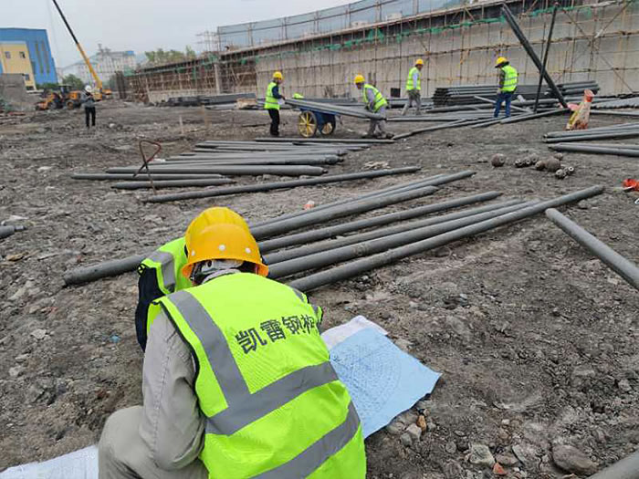 阿里螺栓球网架结构